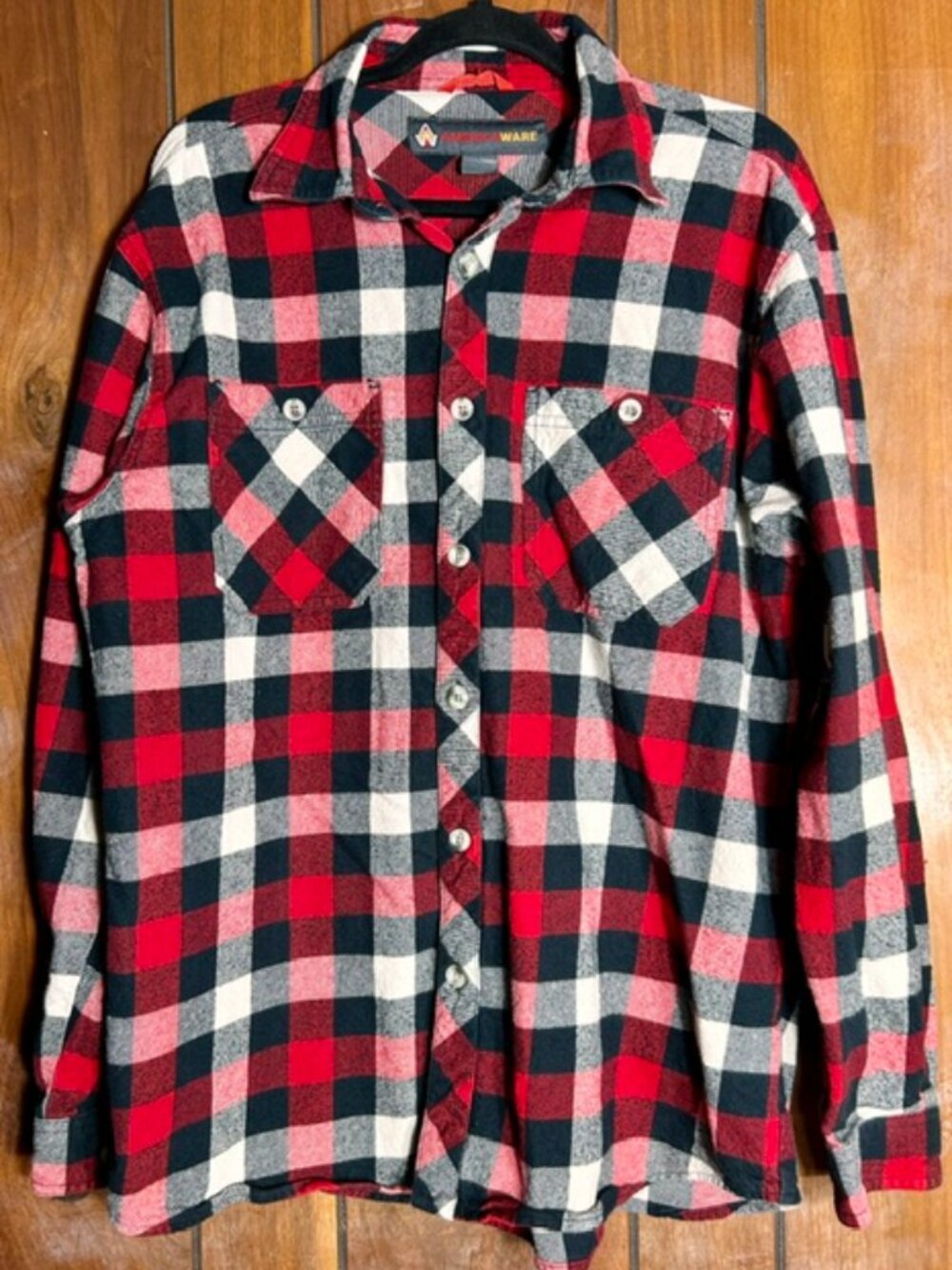 America Ware Heavy Flannel Plaid Shirt Red/Black/White 100% Cotton Sz Large
